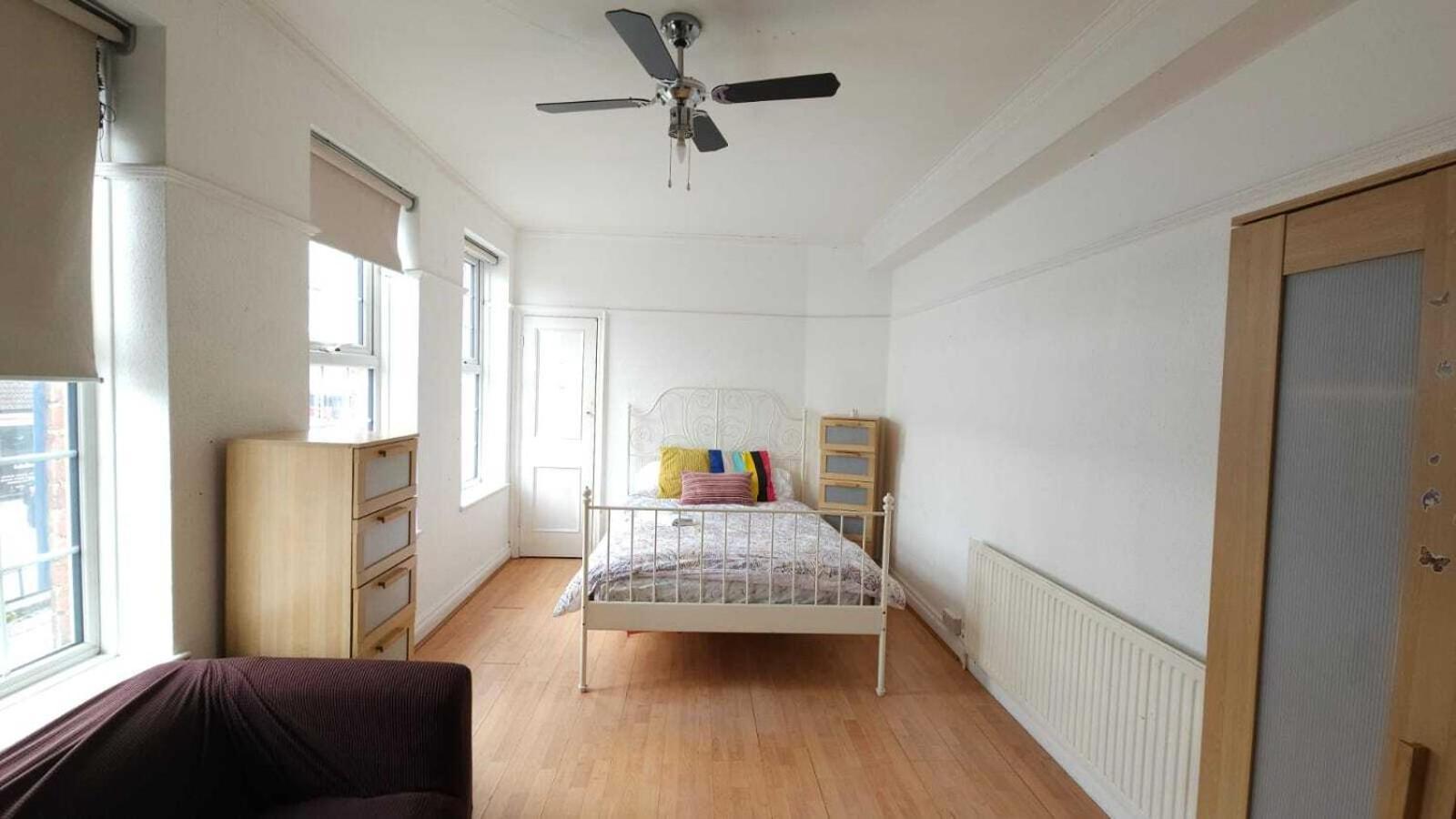 London Edgware Station Apartment Zimmer foto